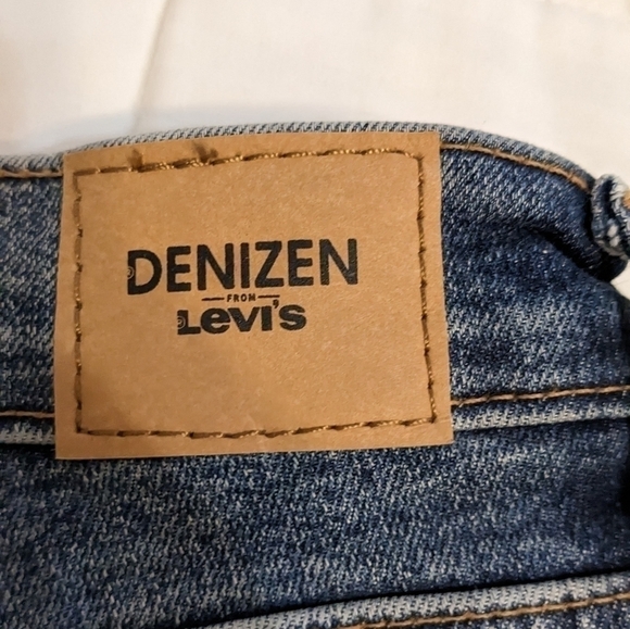 DENIZEN From Levi's High-rise Button Fly Jeggings. - Picture 6 of 7